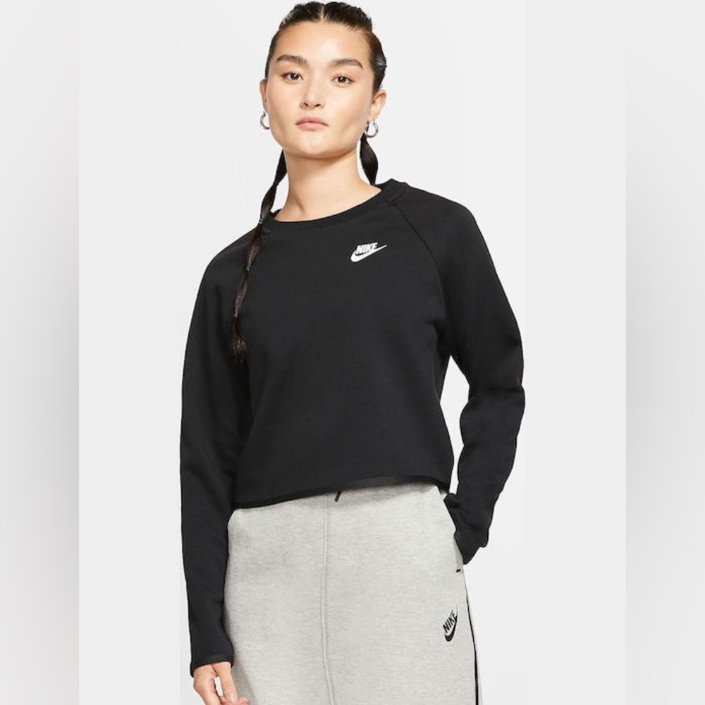 Nike Women's Black Sweatshirt